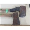 Image 2 : (2) axes
