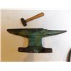 Image 8 : 1097.  VINTAGE JEWELER’S ANVIL AND HAMMER HH ON SIDE