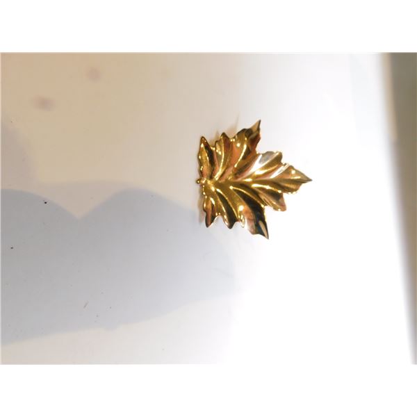 1130.  STERLING CRAFT CORO MAPLE LEAF BROOCH
