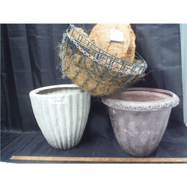 Plant Pots and Baskets