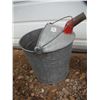 Image 2 : Galvanize pails & gas cans