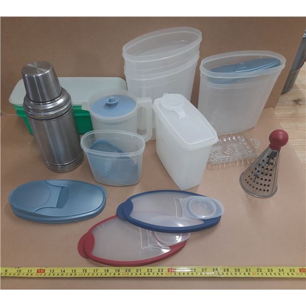 Lot of Kitchen Items.