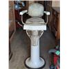 Image 1 : Childs Vintage Style Barber Chair