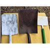 Image 2 : 2 shovels and ice scrapper