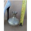 Image 2 : High heel Wie Bottle Holder and Brass vase