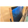 Image 2 : 7 PART SHEETS OF ACRYLIC AND 1 FULL SHEET