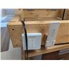 Image 2 : 24"X24" DISPLAY SKYLIGHT WITH REMOTE CONTROL ELECTRIC MOTOR