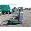 Image 2 : (10267946) 2019 Genie GR12 Vertical Mast Lift Scissor Lift (Runs & Lifts)