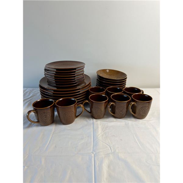 Gluckstein Home Stoneware Dish Set