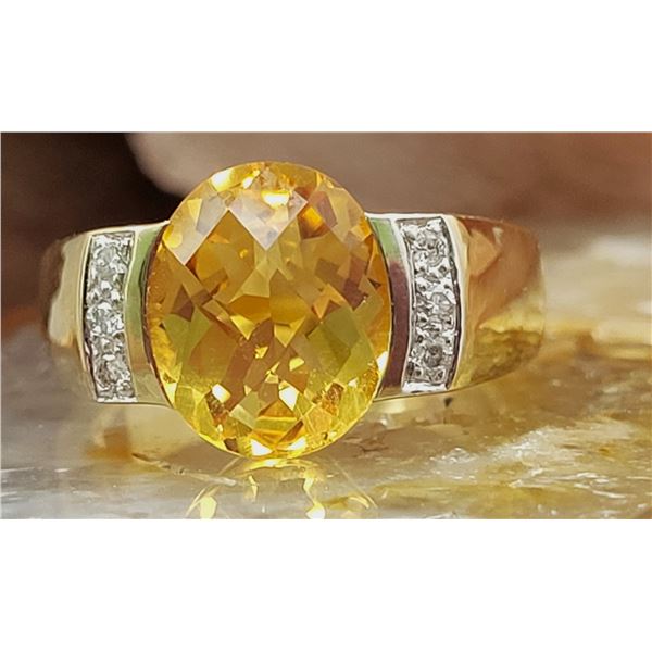 Golden Glow: Honey Citrine & Diamond Bezel-Set Ring