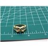 Image 8 : 14K Yellow Gold "Kiss" X Ring with Diamonds