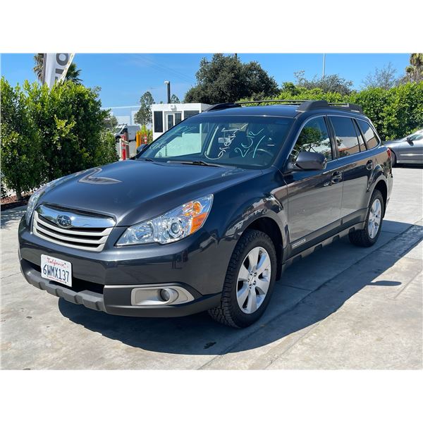 SUBA OUTBACK 2012 T