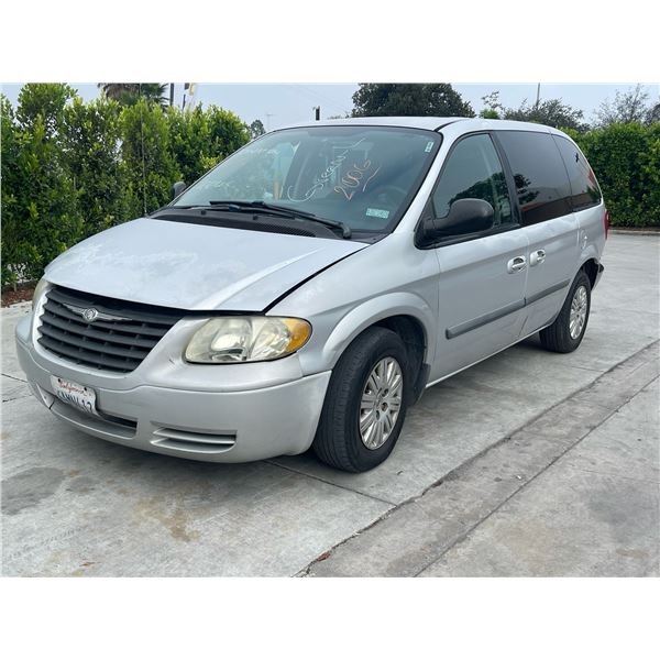 CHRY TOWN & COUNTRY 2006 T-DONATION