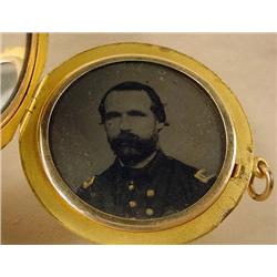 CIVIL WAR ERA LOCKET W/ TINTYPE PHOTO OF SOLDIER I