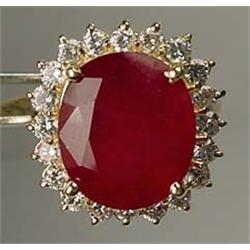 14K GOLD LADIES RUBY AND DIAMOND RING - Comes with
