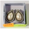 Image 1 : TEARDROP VINTAGE STYLE EARRINGS WITH