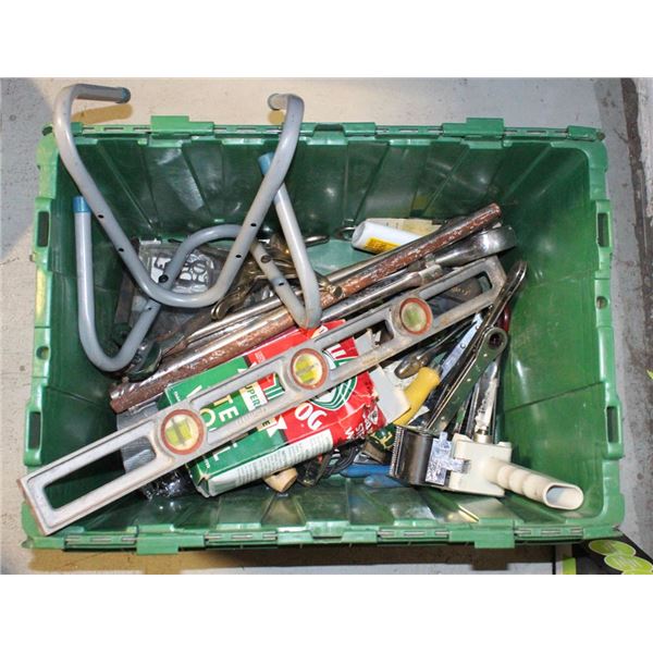 TOTE OF VARIOUS TOOLS (GREEN)