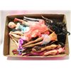 Image 1 : FLAT OF BARBIE TYPE DOLLS INCLUDING NEW