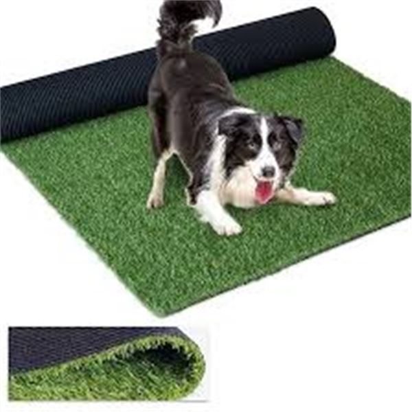 NEW WITH PACKAGE HOMIETINA ARTIFICIAL GRASS 4 X 6'