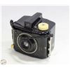 Image 2 : BABY BROWNIE SPECIAL VINTAGE CAMERA