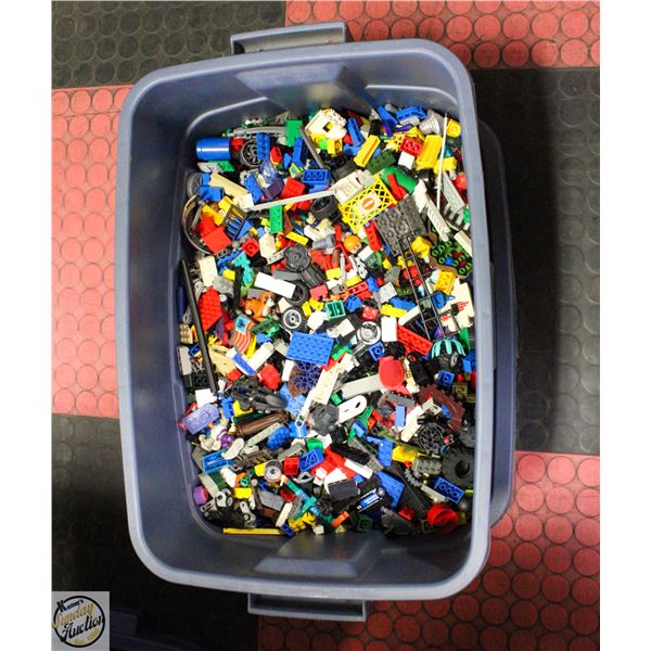 LARGE RUBBERMAID TOTE FULL OF LEGO