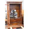 Image 2 : QUEEN SIZED BEDROOM SET INCLUDING: