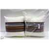 Image 1 : PAIR OF SHOWHOME ACCENT PILLOWS