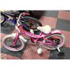 Image 1 : GIRLS BIKE WITH TRAINING WHEELS