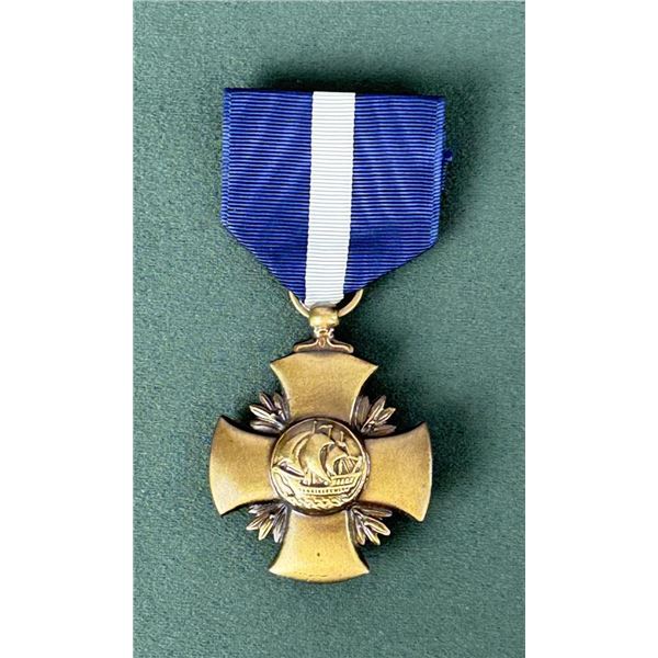 WW2 US Navy Cross Medal
