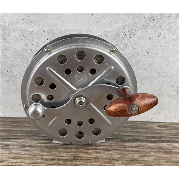 Pflueger Pakron No 3178 Salt Water Fishing Reel