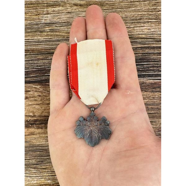 WW2 Japanese Order of the Rising Sun 8th Class