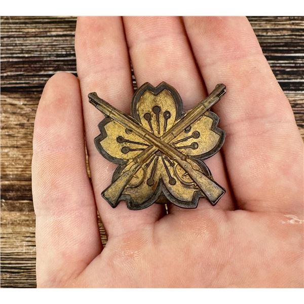 WW2 Japanese 1st Class Marksman Badge