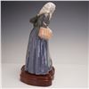 Image 2 : Royal Copenhagen Porcelain Figurine with Base, The Gossips 1319