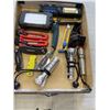 Image 2 : TRAY OF ASSORTED FLASHLIGHTS AND BOX CUTTERS