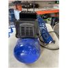 Image 2 : CAMPBELL HAUSFELD 100PSI COMPRESSOR