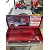 Image 2 : WHEEL BARREL WHEEL AND MILWAUKEE METAL TOOL BOX