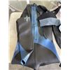 Image 2 : 2 ONEIL WETSUITS
