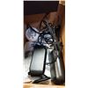 Image 2 : 2 BOXES W/ BOSE BOOKSHELF SPEAKERS AND  OTHER SPEAKERS