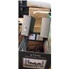 Image 3 : 2 BOXES W/ BOSE BOOKSHELF SPEAKERS AND  OTHER SPEAKERS
