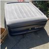 Image 3 : OZARK TRAIL QUEEN SIZE AIR MATTRESS ELECTRIC INFLATING