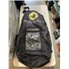Image 1 : BODY GLOVE QUIPTMENT BAG AND WALKING POLES