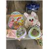 Image 2 : 2 BOXES OF ASSORTED EASTER ITEMS