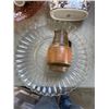 Image 6 : LOT OF DESIGNER PLATES AND BOWLS AND NEW BAMBOO KNIFE BLOCK