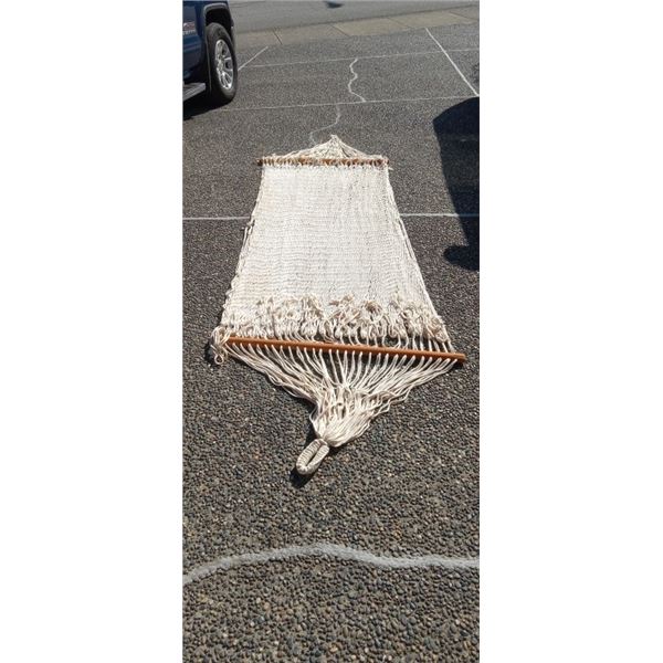 WHITE HAMMOCK
