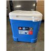 Image 1 : IGLOO 90 CAN COOLER