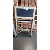 Image 2 : 2 FOLDING STEP LADDERS