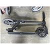 Image 2 : GRACO STROLLER AND BIG WHEEL SCOOTER