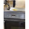 Image 2 : FRIDIGAIRE GALLERY CONVECTION OVEN - WORKING