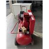Image 3 : 3/4HP 120V AIR COMPRESSOR W/ 15FT AIR HOSE