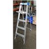 Image 1 : 5FT A FRAME LADDER